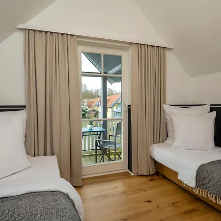호텔 Precise Hafendorf 4*