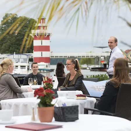 玛丽蒂姆莱茵斯堡酒店 酒店 4*